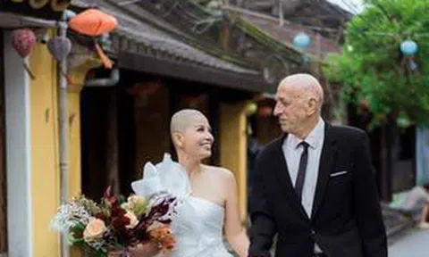 Cô dâu Việt cạo trọc đầu, chụp ảnh cưới với chồng Mỹ ở Hội An